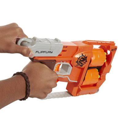nerf_zombie_strike_flipfury_blaster_2_flipping_6-dart_drums_12_nerf_zombie_strike_elite_darts_5_.jpg